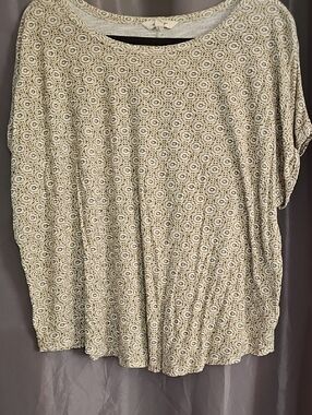 Lucky Brand Cream and Green Geo-Print Short Sleeve Top
